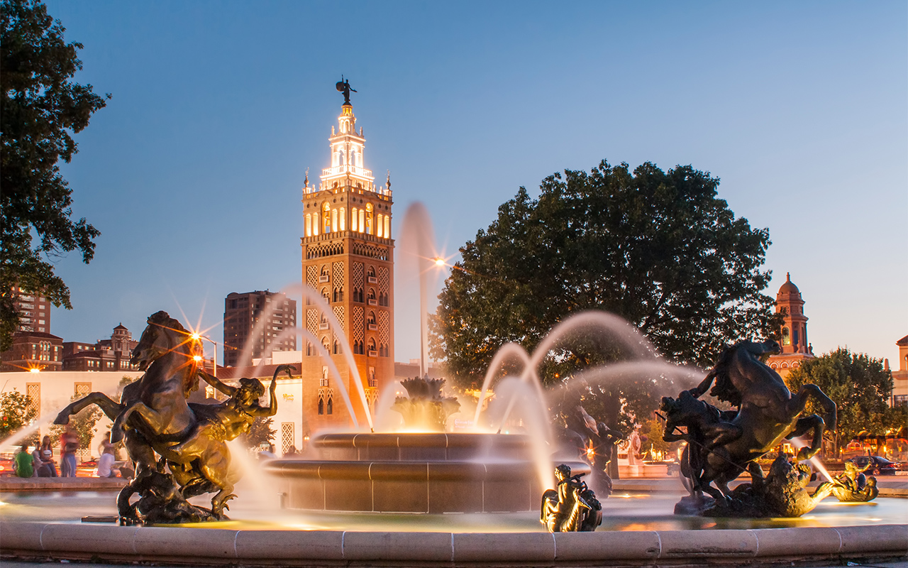 Hotels Near Country Club Plaza, Kansas City